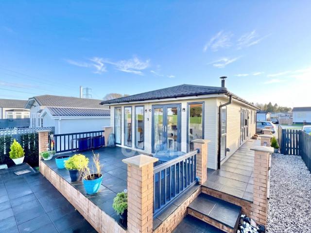 2 bedroom bungalow for sale