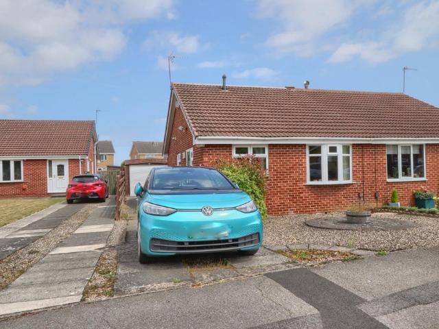 2 bedroom bungalow for sale