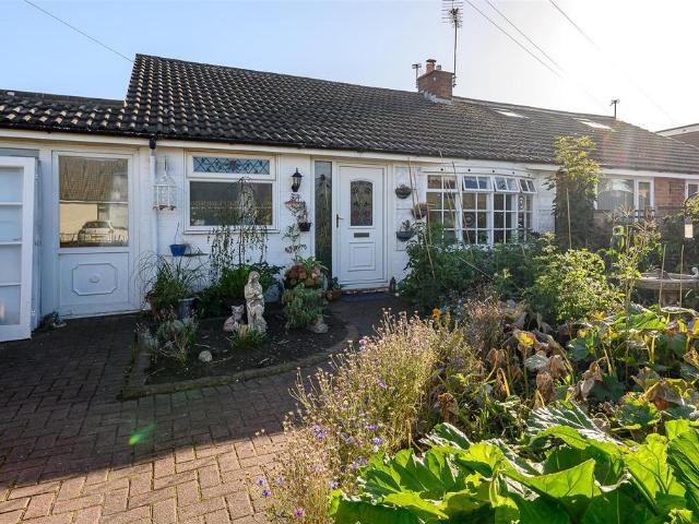 2 bedroom semi detached bungalow for sale