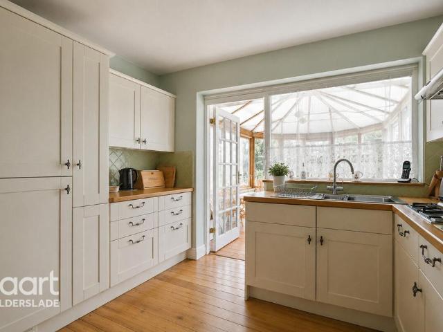 2 bedroom bungalow for sale