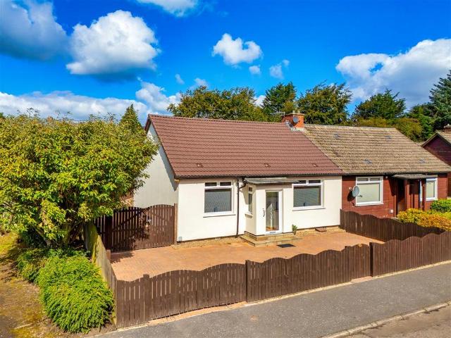 2 bedroom bungalow for sale