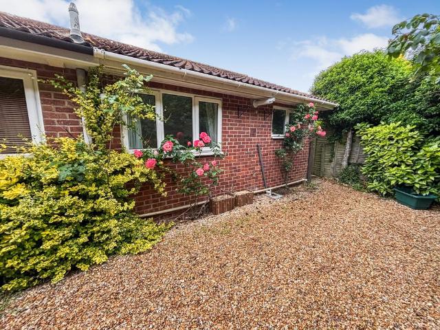 2 bedroom bungalow for sale