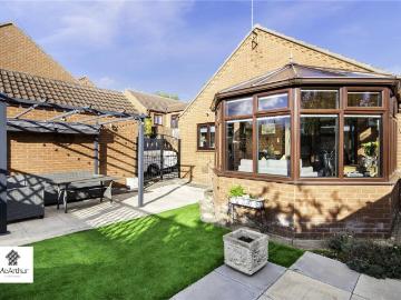 2 bedroom bungalow for sale