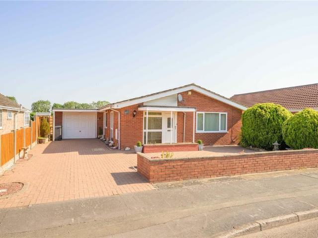 2 bedroom bungalow for sale
