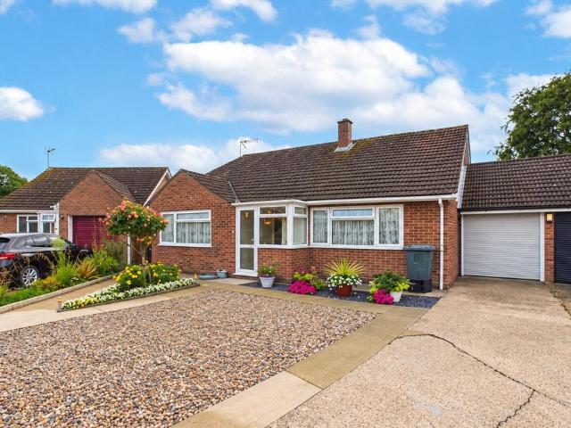 2 bedroom bungalow for sale