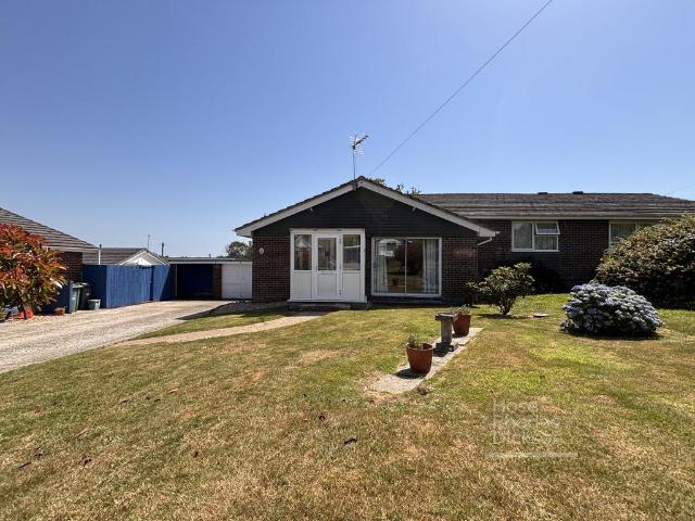 2 bedroom bungalow for sale