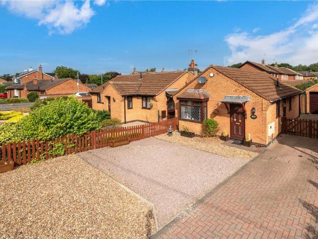 2 bedroom bungalow for sale