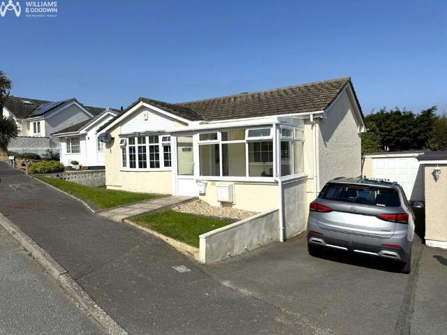 2 bedroom bungalow for sale