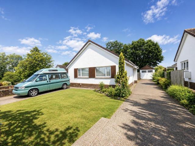 2 bedroom bungalow for sale