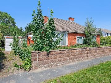 2 bedroom bungalow for sale