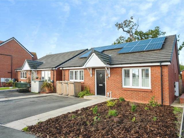 2 bedroom bungalow for sale