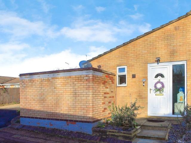 2 bedroom bungalow for sale