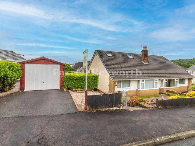 2 bedroom bungalow for sale