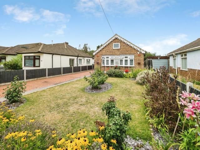 2 bedroom bungalow for sale