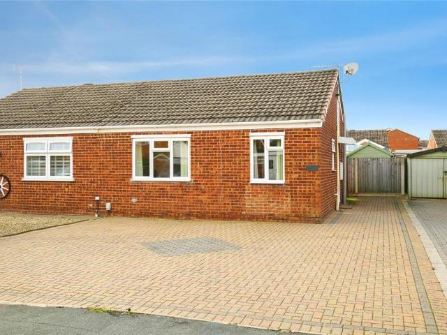 2 bedroom bungalow for sale