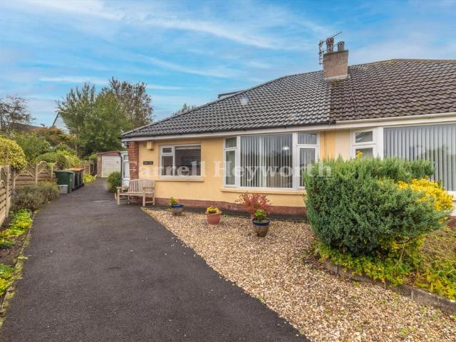 2 bedroom bungalow for sale