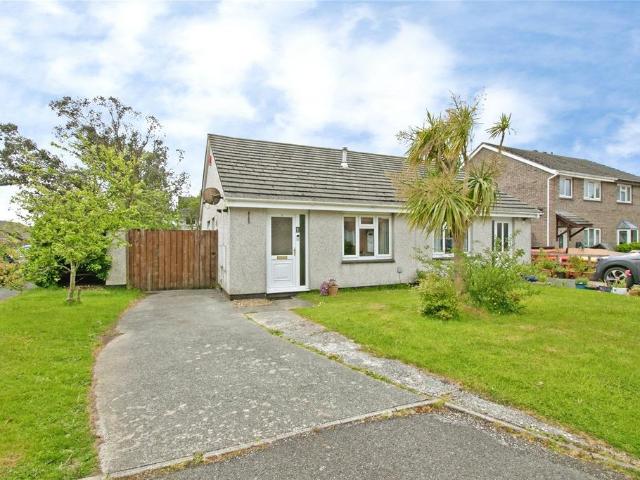 2 bedroom bungalow for sale