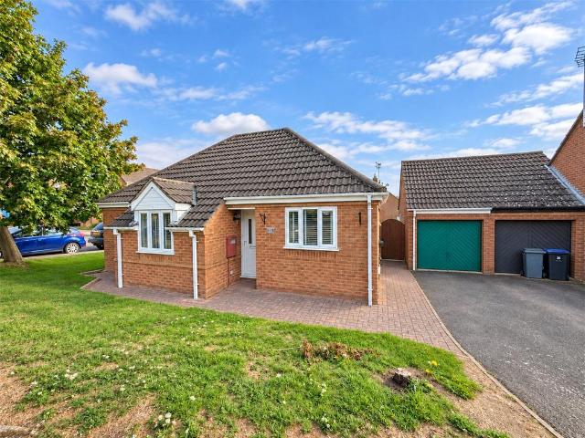 2 bedroom bungalow for sale