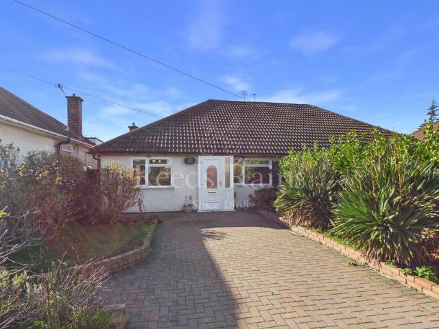 2 bedroom bungalow for sale