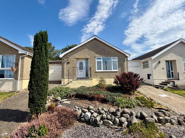 2 bedroom bungalow for sale
