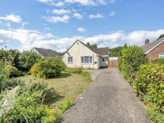 2 bedroom bungalow for sale