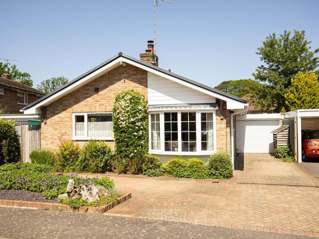 2 bedroom bungalow for sale