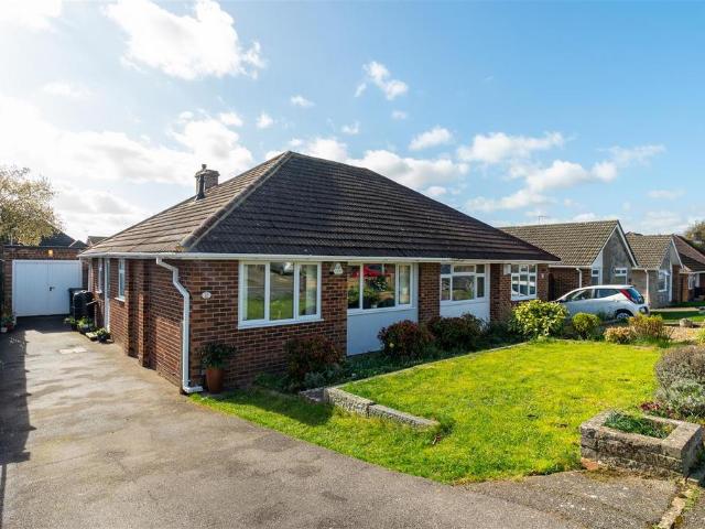 2 bedroom bungalow for sale