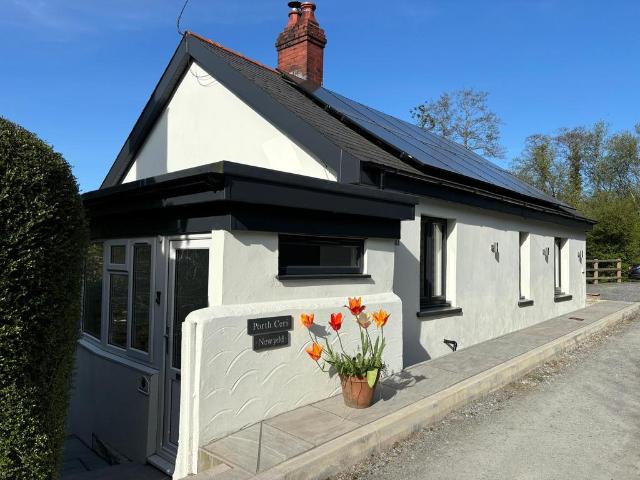 2 bedroom bungalow for sale