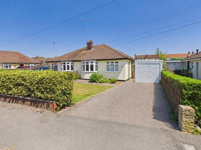 2 bedroom bungalow for sale