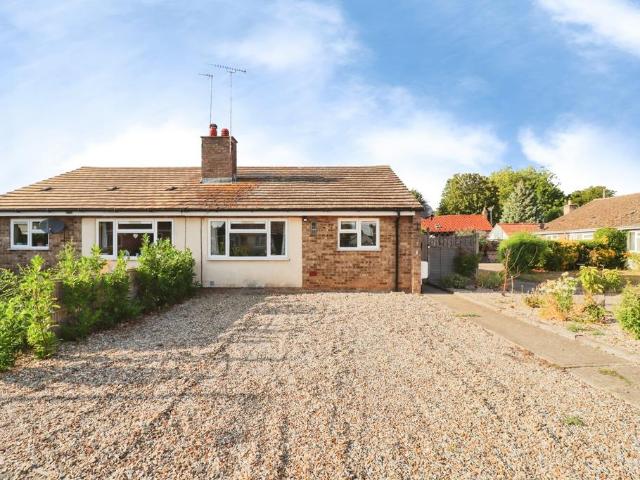 2 bedroom bungalow for sale