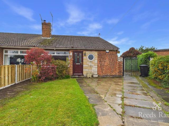 2 bedroom bungalow for sale