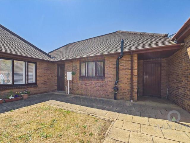2 bedroom bungalow for sale