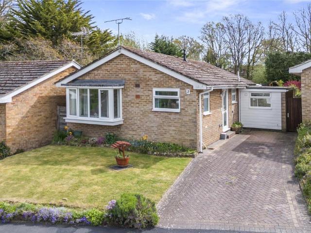 2 bedroom bungalow for sale
