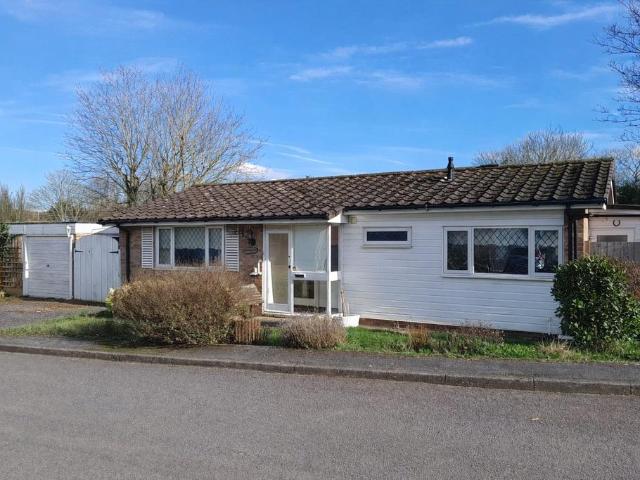 2 bedroom bungalow for sale