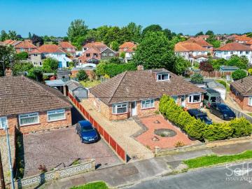2 bedroom bungalow for sale