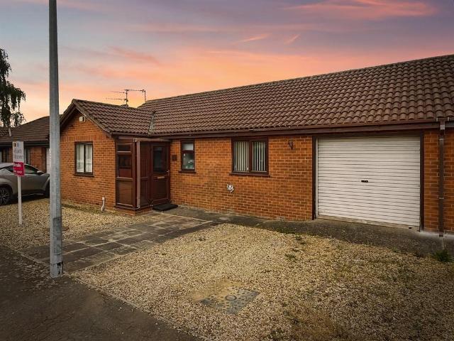 2 bedroom bungalow for sale