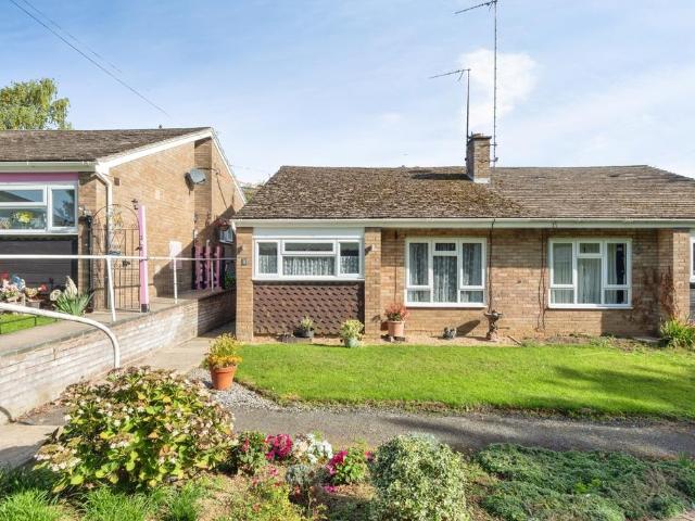 2 bedroom bungalow for sale