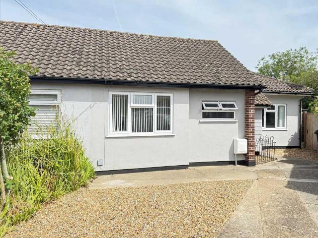2 bedroom bungalow for sale