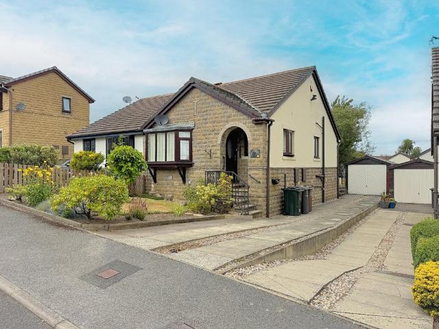 2 bedroom bungalow for sale