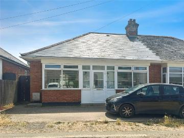2 bedroom bungalow for sale