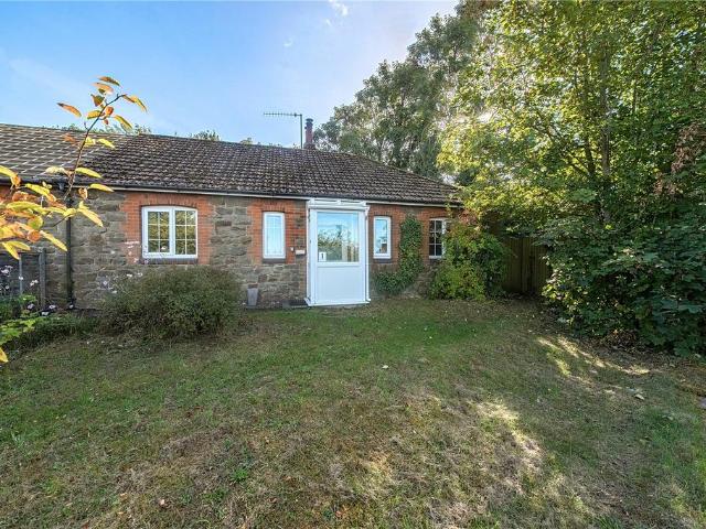 2 bedroom bungalow for sale