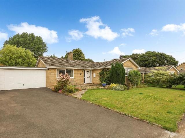 2 bedroom bungalow for sale