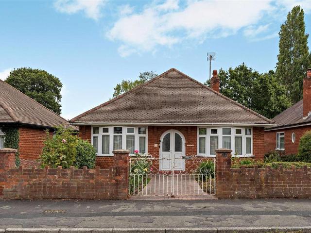 2 bedroom bungalow for sale