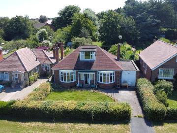 2 bedroom bungalow for sale