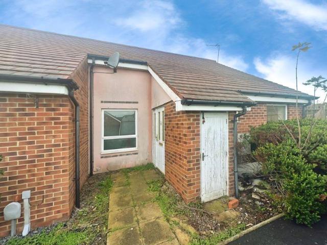 2 bedroom bungalow for sale