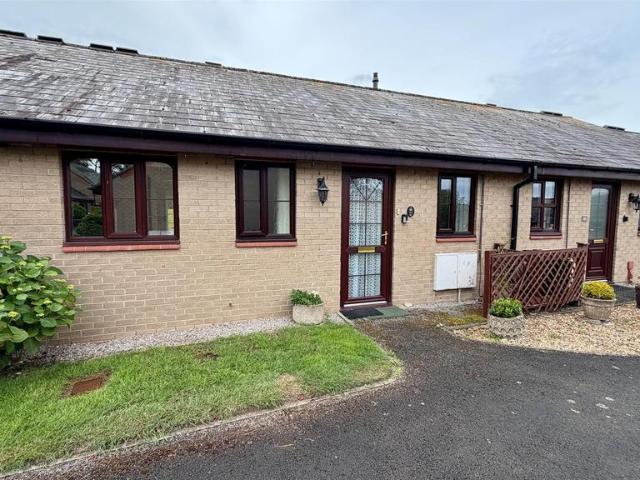 2 bedroom bungalow for sale