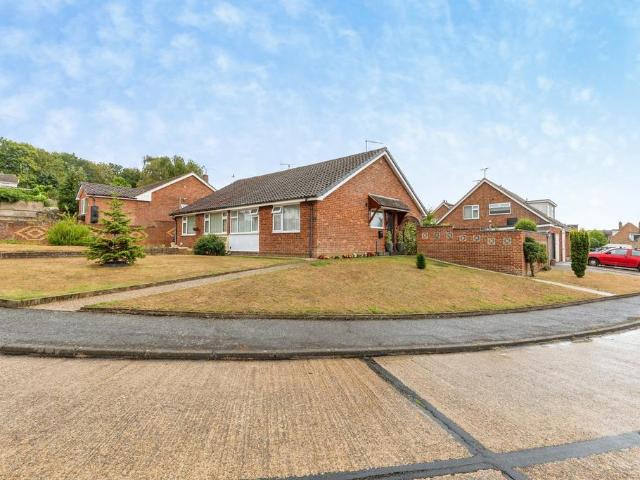 2 bedroom bungalow for sale