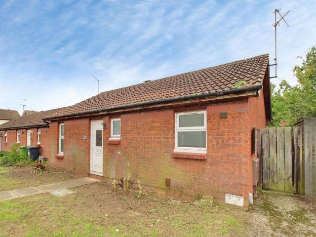 2 bedroom bungalow for sale