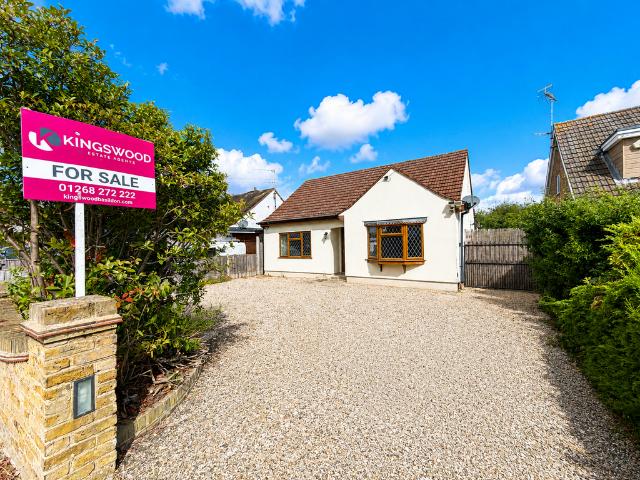 2 bedroom bungalow for sale