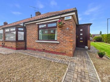 2 bedroom bungalow for sale